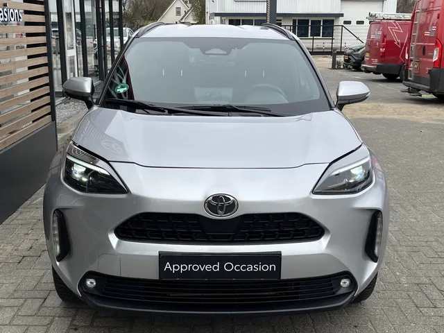 Toyota Yaris Cross 1.5 Hybrid 130 Dynamic | Stuur en Stoelverwarming | All Seasons