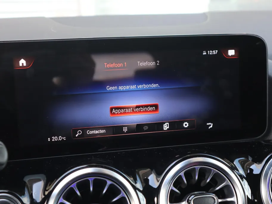 Mercedes-Benz GLA 250 e AMG Line l Stoelverwarming l Achteruitrij camera l Ambiente lichtpakket