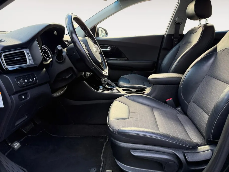 Kia Niro 1.6 GDi Hybrid DynamicLine | Zeer nette auto | Navigatie |  Trekhaak | 100% onderhouden | 12 maanden BOVAG garantie |