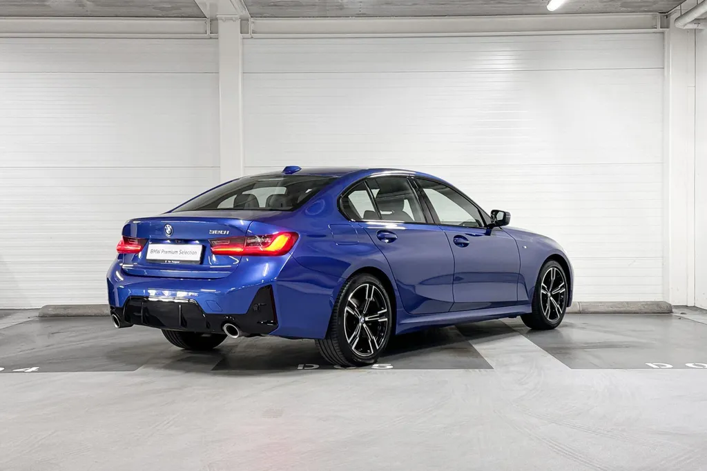 BMW 3 Serie Sedan 320i l M-Sport