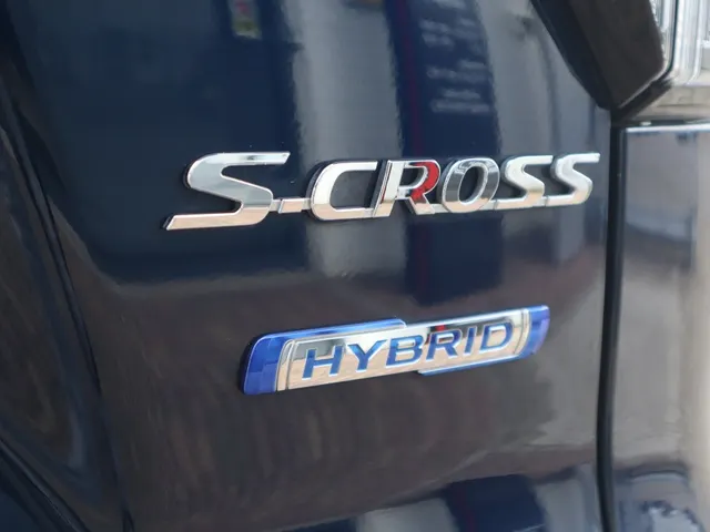 Suzuki S-Cross 1.4 BoosterJet Style Hybrid All Seasons | 360 camera | Leder