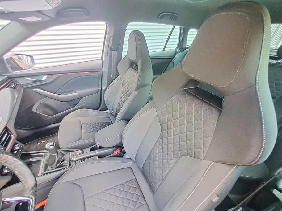 Škoda Scala 1.0 TSI Sport Business | Navigatie | Adaptive Cruise | Sensoren | Climate | Apple Carplay/Android Auto