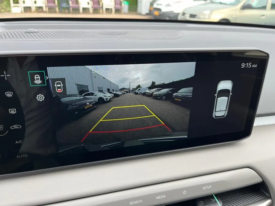Kia EV4 Air 58.3 kWh | Informeer naar beschikbaarheid | 204 pk | 435 km actieradius | NU €3.895 ,- Inruilpremie