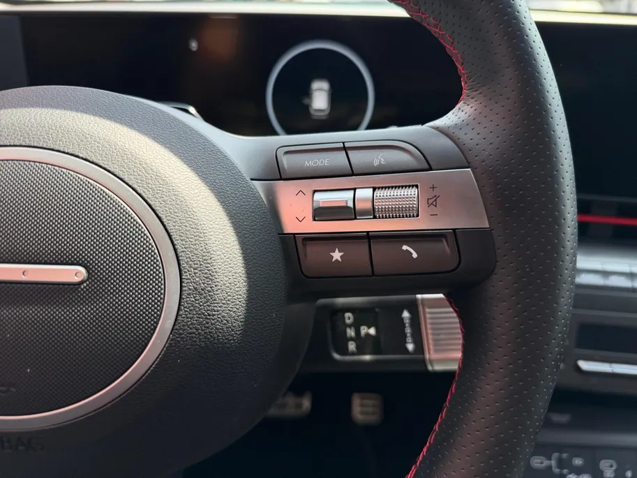 Hyundai Kona 1.6 GDI HEV N Line | Stoelverwarming & verkoeling | 360 Camera | Navigatie | Parkeersensoren voor en achter | Dodehoek detectie | Geheugenfunctie bestuurdersstoel |