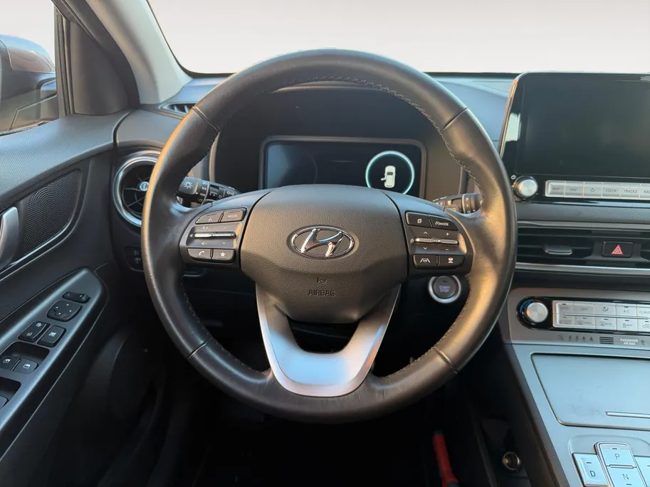 Hyundai Kona EV Comfort 64 kWh | Lichtmetalen velgen| Navigatie| Camera| Cruise Controle| Dealer onderhouden| Metalliclak