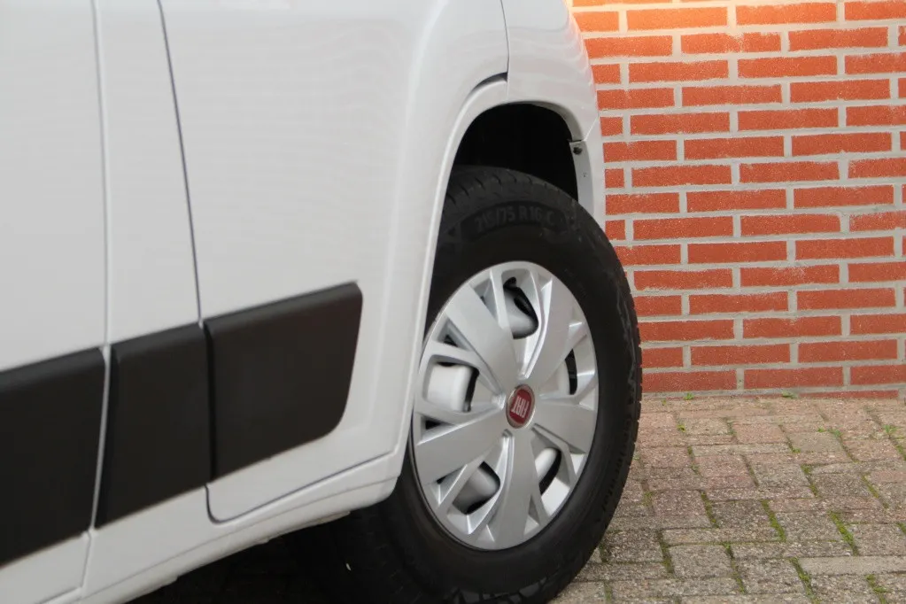 Fiat E-Ducato e-Ducato 3.5t GESLOTEN BESTEL L3H2 BEV 47kWh