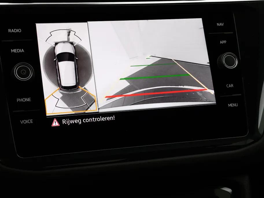 Volkswagen Tiguan 1.4 TSI 245pk DSG eHybrid Elegance · 360 Camera · Wegklapbare Trekhaak · Apple/Android Car Play · Dodehoek Detectie · 18'' Inch · Stoel & Stuurwiel verwarming ·