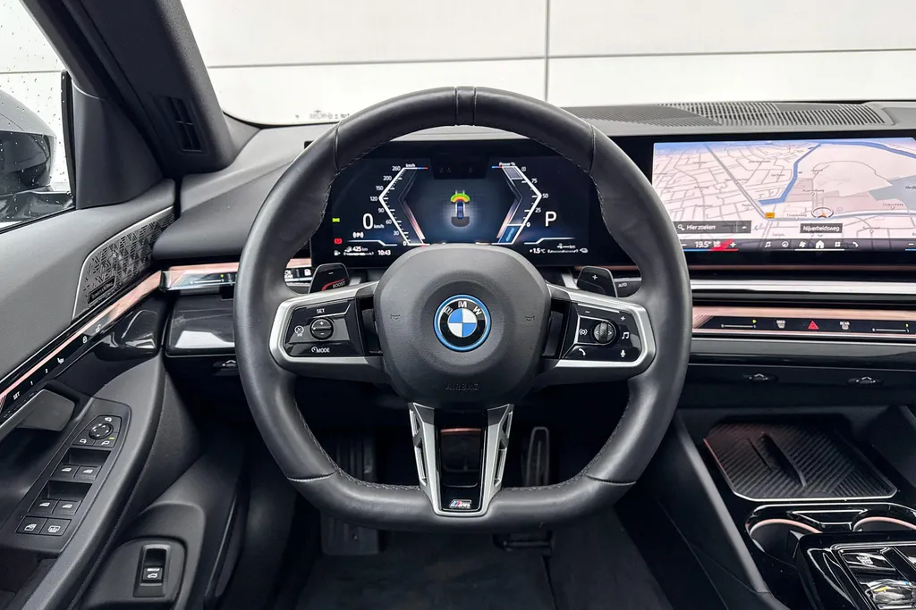 BMW 5 Serie Sedan 550e xDrive