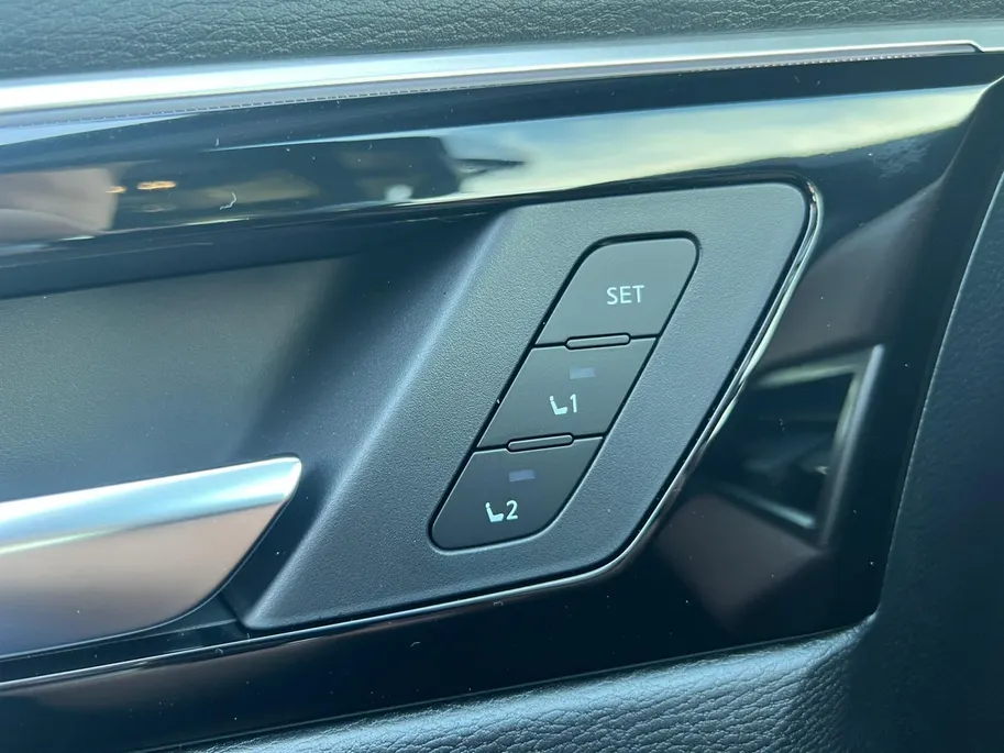 Mitsubishi Outlander 2.4 PHEV Instyle+ € 5.000 euro korting eigen voorraad| 8 jaar garantie| Snel leverbaar | Totaalprijs op is op.m26