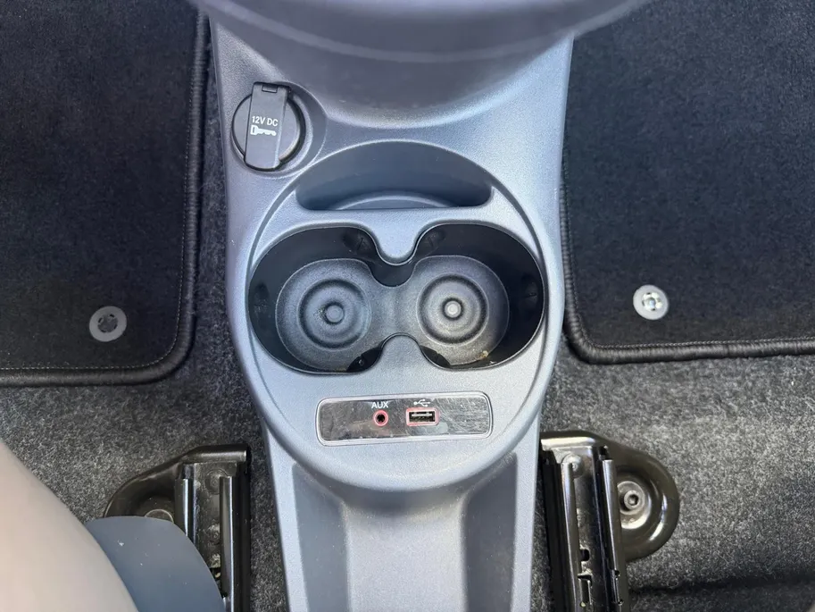Fiat 500C 1.2 Lounge | Open Dak | Bluetooth | All Season Banden | Airco | Lederen Bekleding | LMV | 12 Maanden BOVAG Garantie