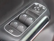 Mercedes-Benz GLA 250 e Business Solution AMG Limited l Memory l Nightpakket l Keyless l Panoramadak