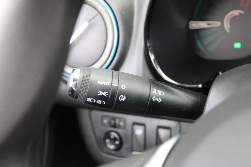 Dacia Spring Essential |  Airco | 14' Design velgen | Bluetooth | PDC | BTW auto | Uniek!! |