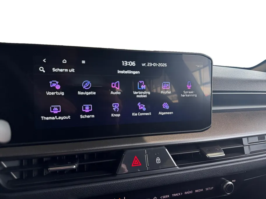 Kia Stonic 1.0 T-GDi MHEV DynamicPlusLine | NU MET €1.000,- inruilpremie! | Parkeersensoren voor- en achterzijde | Climate Control