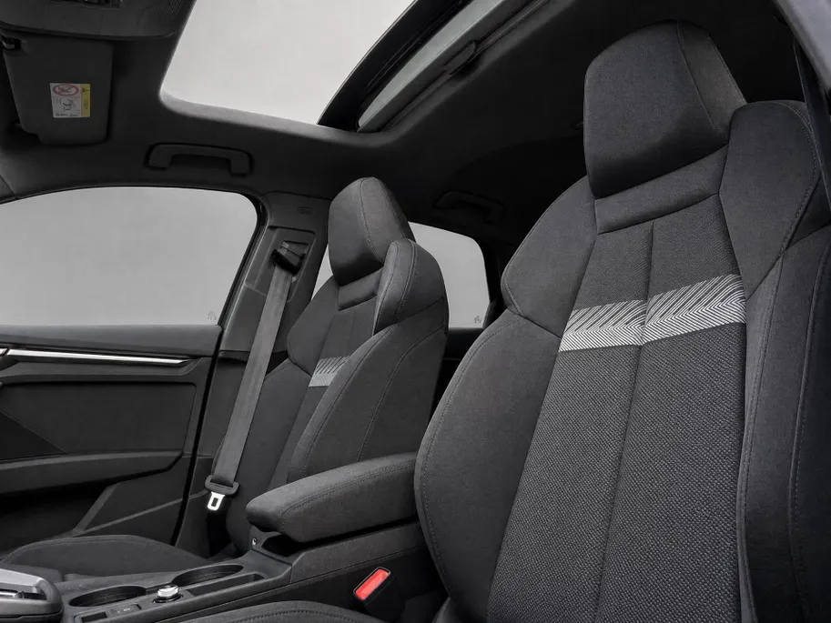 Audi A3 Sportback 40 TFSIe 204pk Advanced edition · Panoramadak · Camera · Elek. Achterklep · Sonos Audio · Head-Up · 18'' Inch · Garantie t/m 06-10-2030 of 100.000km