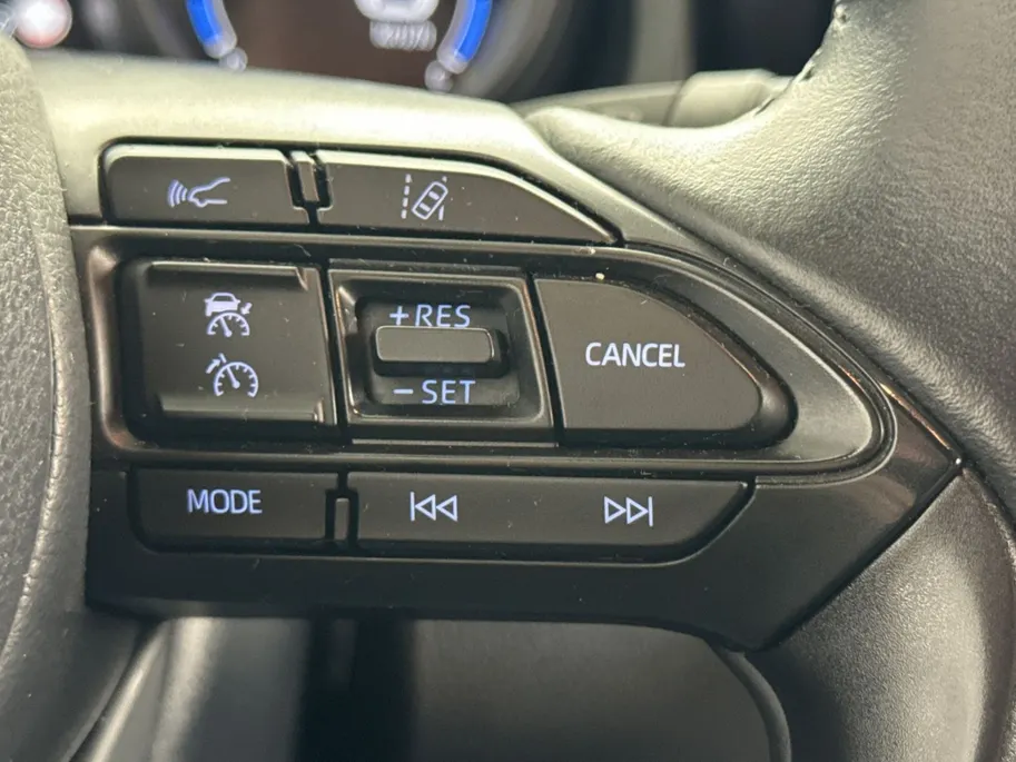 Toyota Yaris Cross 1.5 Hybrid Dynamic | Navigatie | 17'' L.M. Velgen | Adaptieve Cruise Control