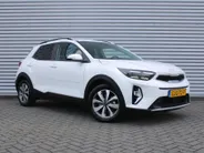 Kia Stonic 1.0 T-GDi MHEV DynamicPlusLine | Stuur-/stoelverwarming | Camera | Clima | Cruise | 16' LM | Navi | LED | Keyless |
