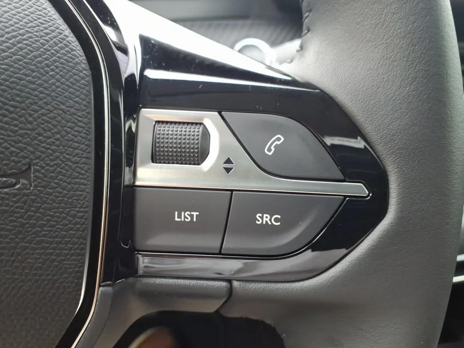Peugeot e-208 EV Allure Avantage 51 kWh Automaat | Navigatie | Airco | 1 jaar Garantie