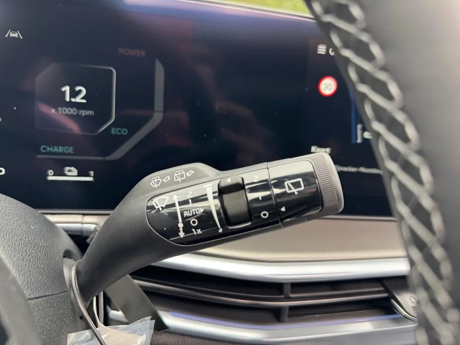 Kia Sorento 1.6 T-GDi Plug-in Hybrid 4WD ExecutiveLine 7p | Bel voor info | 253 pk | Head-up display | Nu €3000 Inruilpremie!