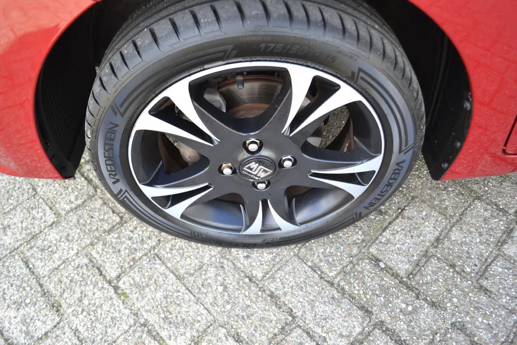 Hyundai i10 1.0 I-MOTION|AIRCO|CARPLAY|30.571KM