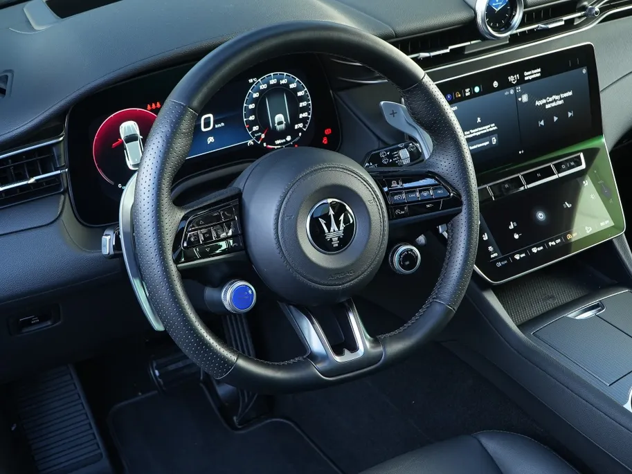 Maserati Grecale 2.0 MHEV 300 PK GT | Pano | 360cam | HUD | Audio Pack | 20"