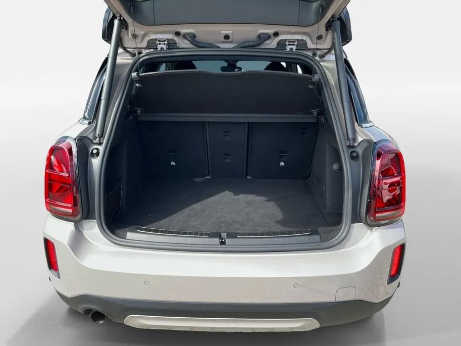 MINI Countryman 1.5 Cooper MINI Yours |achteruitrijcamera| Extra getint glas |Cruise control adaptief| Comfortstoel(en)| Lederen bekleding| 12 maanden Bovag Garantie|