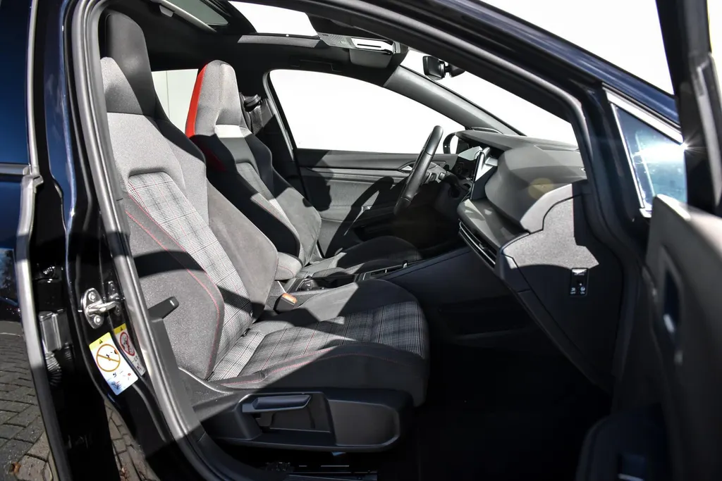 Volkswagen Golf 2.0 TSI GTI