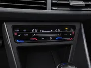 Volkswagen Polo 1.0 TSI 95pk DSG Style · Panoramadak · Camera · Apple/Android Car Play · Navigatie · Stoelverwarming · 16'' Inch ·