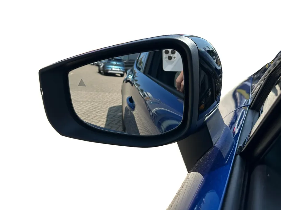 Renault Clio Techno | 1.800,- Euro Voorraadkorting | Camera | Climate Control﻿ | Draadloze oplader | 18 Inch velgen | Dode hoek Detectie | Sfeerverlichting