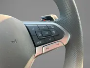 Volkswagen Passat Variant 1.5eHybrid 200kW/272PK R-Line Black Style DSG · Panoramadak · Navigatie · Trekhaak · Garantie t/m 12-03-2030 of 100000km.