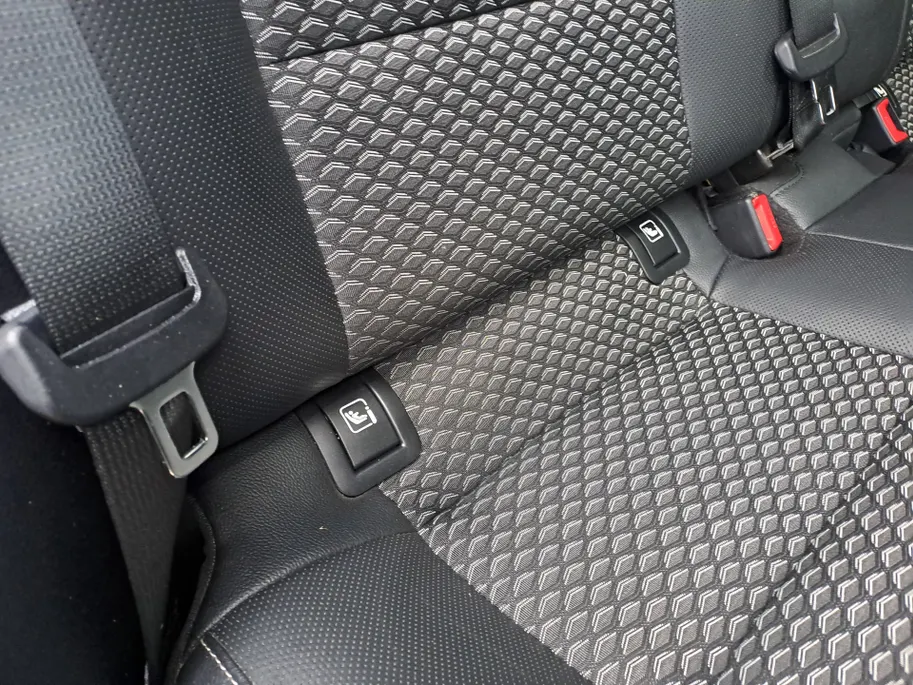 Kia Ceed Sportswagon 1.0 T-GDi ExecutiveLine Navigatie GROOT scherm | Camera | Cruise | Panorama schuif/kanteldak | Dode hoek | Apple Carplay/Android Auto | Stoel/stuur verwarming | JBL | Elektr. achterklep