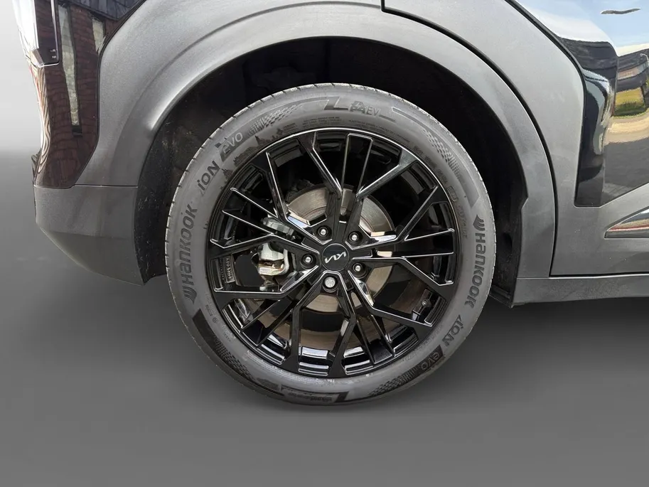 Kia EV3 Black Edition 58.3 kWh | NAVI | CAMERA | 19 INCH LMV | CLIMATE & CRUISE CONTROLE | STUUR & STOELVERWARMING | ETC..