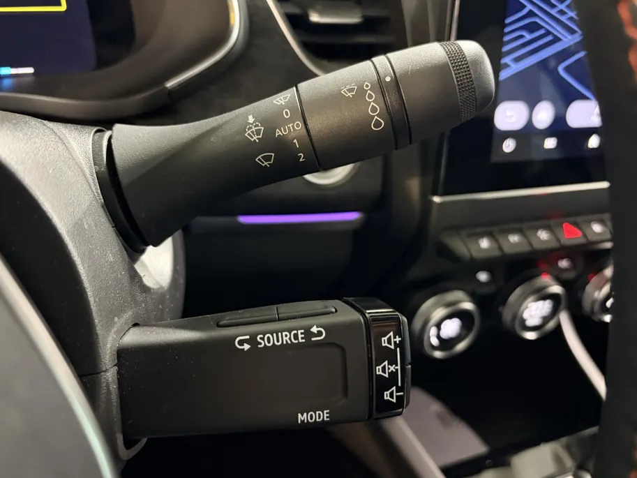 Renault Arkana 145PK E-Tech Full Hybrid Esprit Alpine Automaat | Navi | Camera | Digital Cockpit | Stoelverwarming | Apple CarPlay/Android Auto | 19' Lichtmetalen Velgen | Climate Control | Adaptive Cruise Control |