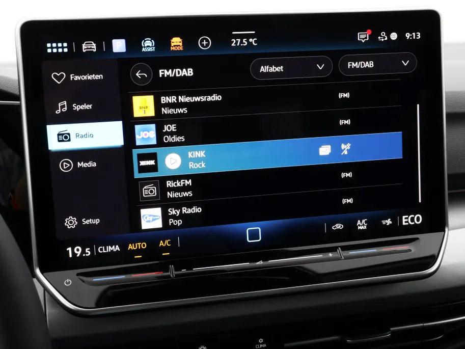 Volkswagen Golf Life Edition 1.5 eHybrid 204 PK 6 versn. DSG · Achteruitrijcamera · Draadloze telefoonlader · Comfort pakket · Prijs in inclusief inruilpremie · MEGA SALE
