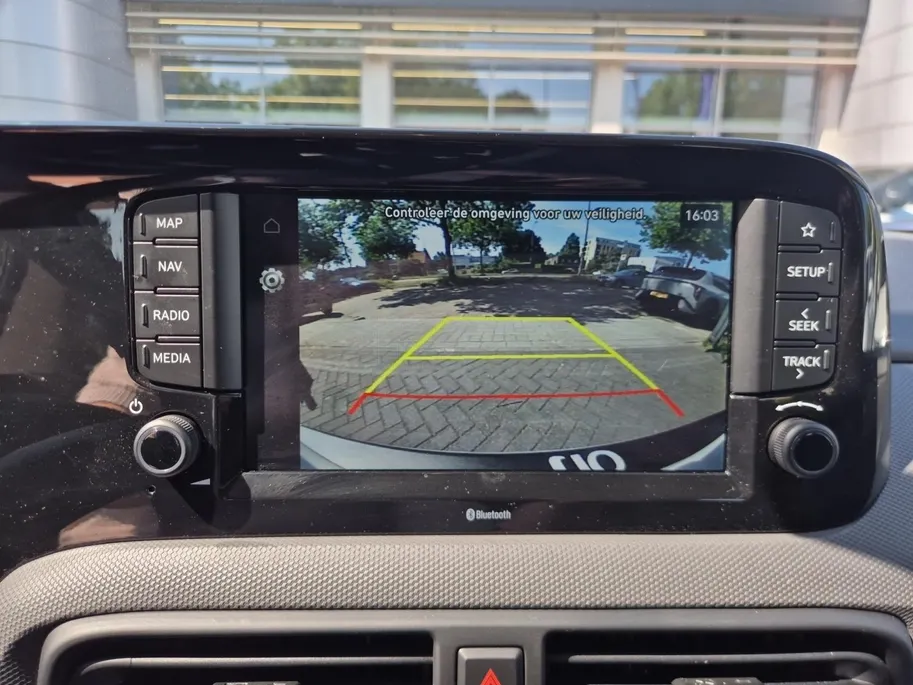 Hyundai i10 1.0 Comfort Smart 5-zits | Airco | Cruise Control | Camera | Navigatie | Bluetooth | LM Velgen |