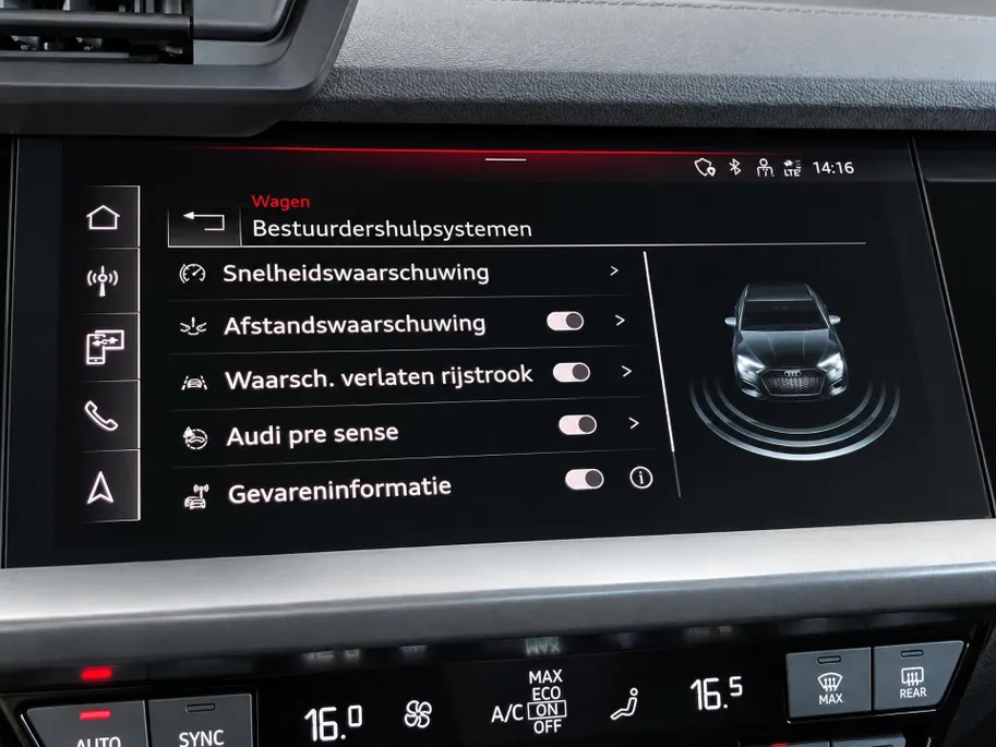 Audi A3 Sportback 40 TFSIe 150kW/204PK S Line · Panoramadak · Apple/Android Car Play · Stoelverwarming