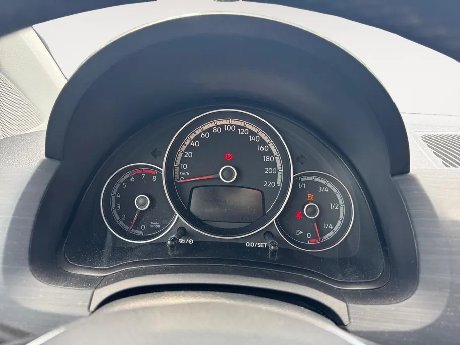 Volkswagen up! 1.0 TSI BMT cross up! | Parkeercamera | Stoel + Stuurverwarming | Climate control | Bluetooth | Lm-velgen
