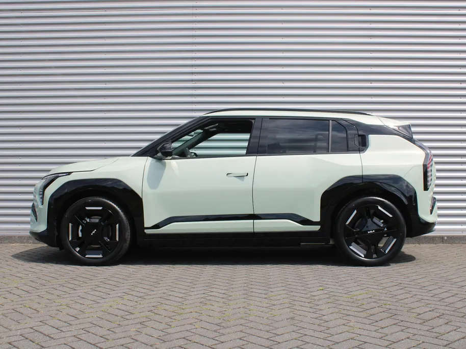 Kia EV3 GT-Line Business Edition 81.4 kWh | Nieuw | Direct leverbaar | Actieradius tot 563 km (WLTP) | 18% bijtelling | Gratis metallic lak t.w.v. € 795! |