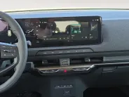 Kia EV2 Plus 42.2 kWh | Navigatie | Climate control | Stoel + Stuurverwarming | Parkeer sensoren voor + achter | Parkeer camera achter | DEMO