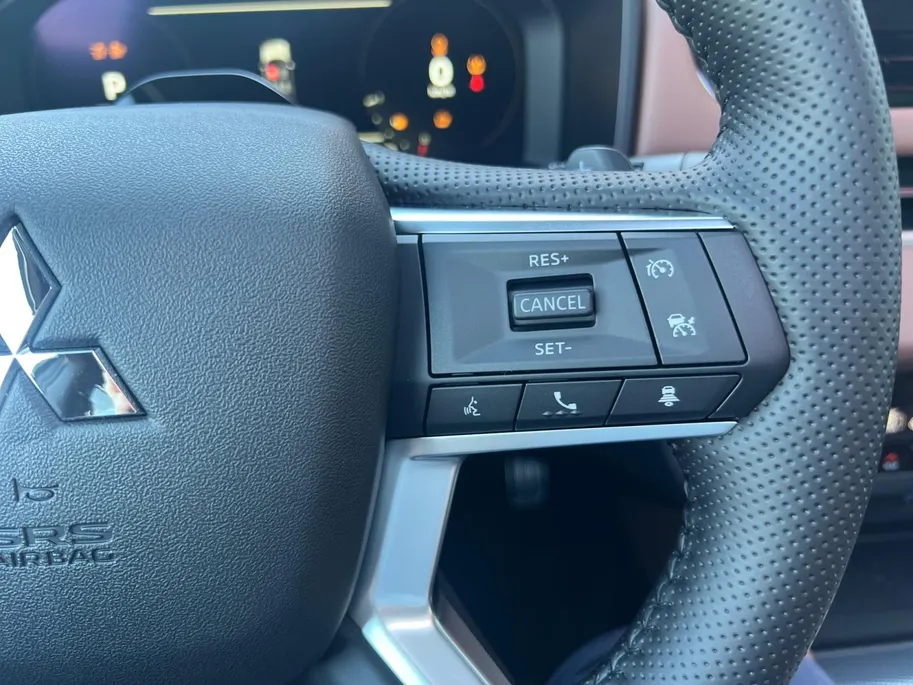 Mitsubishi Outlander 2.4 PHEV Instyle+ € 5.000 euro korting eigen voorraad| 8 jaar garantie| Snel leverbaar | Totaalprijs op is op.m26