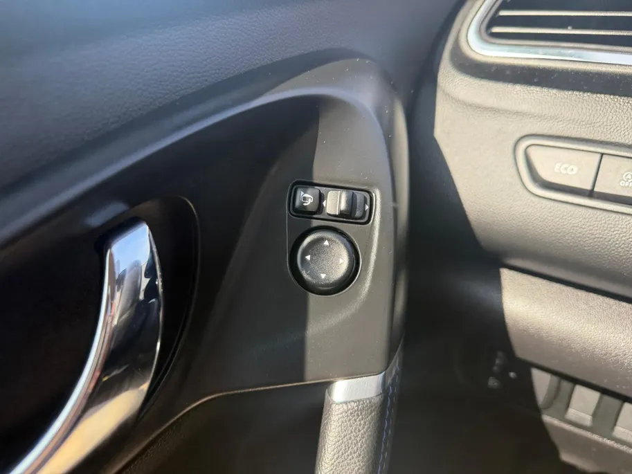 Renault Kadjar 1.2 TCe Sport Edition | Automaat | Parkeersensoren | Camera | Cruise & Climate Control | Panoramadak | Navigatie | Bluetooth | 12 Maanden BOVAG Garantie