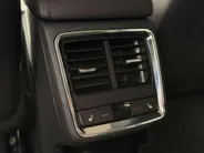 Škoda Enyaq iV 80 | Elektrisch verstelbare stoelen incl. geheugenfunctie | Stoel- en stuurverwarming | Elektrisch bedienbare achterklep | Lederen bekleding | Achteruitrijcamera | Parkeersensoren voor- en achter | Apple/Android Carplay