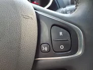 Renault Clio Estate 0.9 TCe Intens Navi , climate , parkeersensor , tel , lm velgen , usb , cruise .
