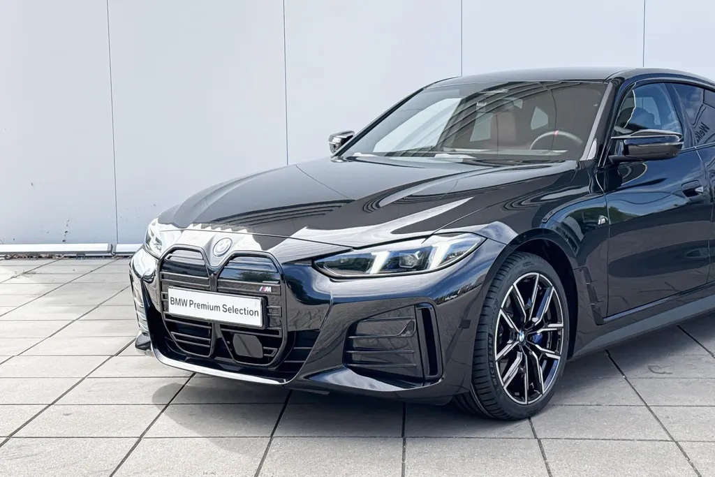 BMW i4 M60