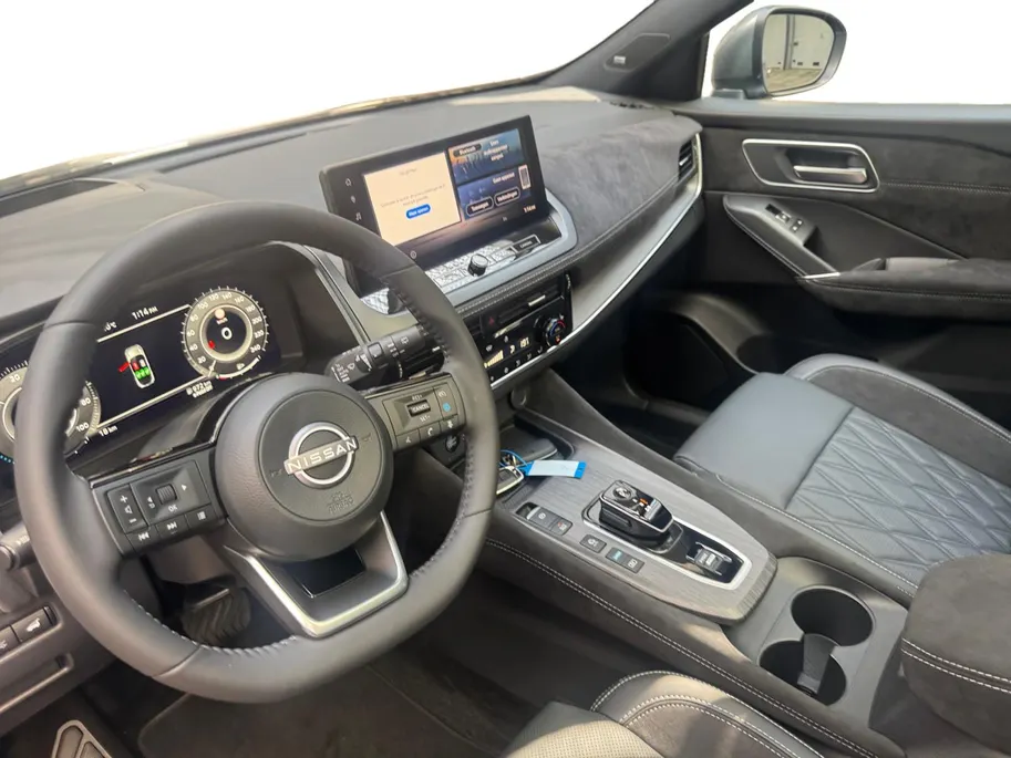 Nissan QASHQAI 1.5 e-Power Tekna Plus | Panoramadak | BLIS | Electrische bestuurdersstoel | Lederen bekleding |