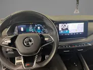 Škoda Octavia Combi 1.4 TSI 245pk DSG RS iV PHEV Business · Panoramadak · Apple/Android Car Play · P-Sensoren · Sfeerverlichting · 18'' Inch ·