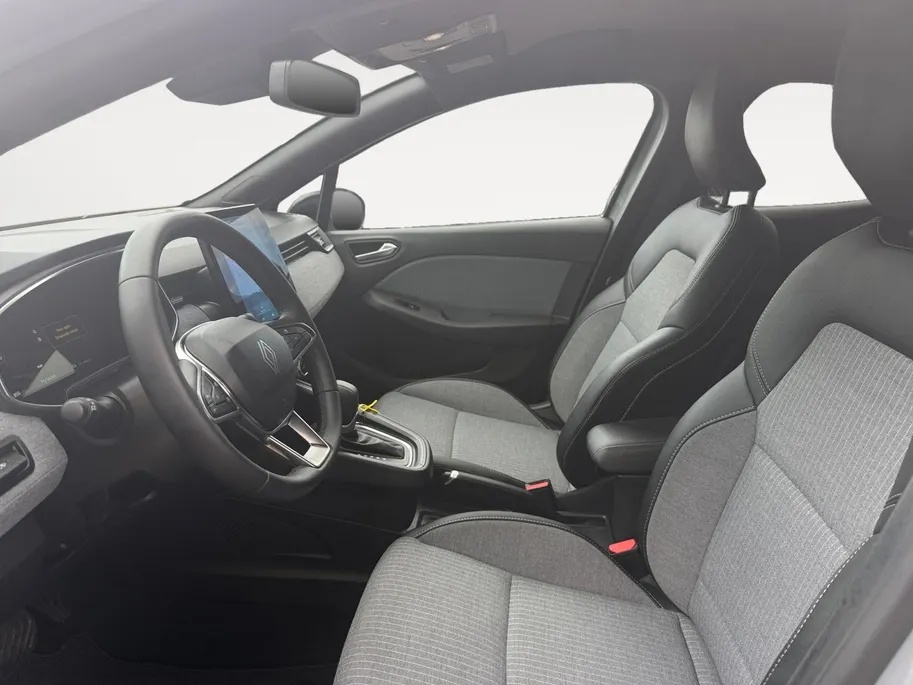Renault Clio 1.6 E-Tech Full Hybrid 145 techno | Automaat | Apple Carplay & Android Auto | Cruise & Climate Control | Camera | Parkeersensoren | Navigatie | 12 Maanden BOVAG Garantie