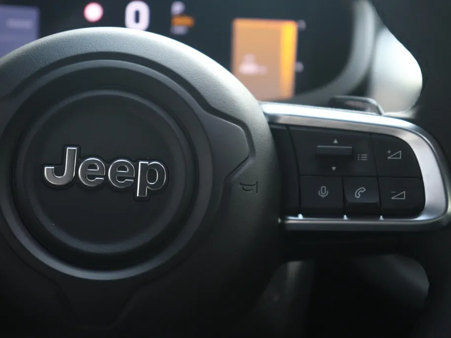 Jeep Avenger 1.2T 136 PK 4xe Overland | Infotainment | Winter | Convenience VERKOCHT