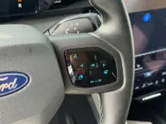 Ford Explorer Limited Edition Extended Range RWD 79 kWh 200 pk | Navigatie | Warmtepomp | Inklapbare trekhaak | Head-up Display | Elektrisch verstelbare bestuurdersstoel met geheugen en massagefunctie