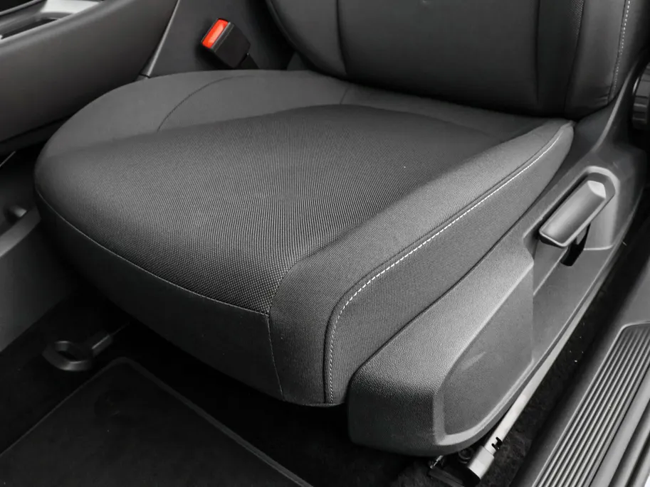 Volkswagen ID.3 (1) GP2 Life 61 kWh accu 190 PK Elektr. aandrijving · Comfort Pakket · Zijruiten achter en achterruit getint ·