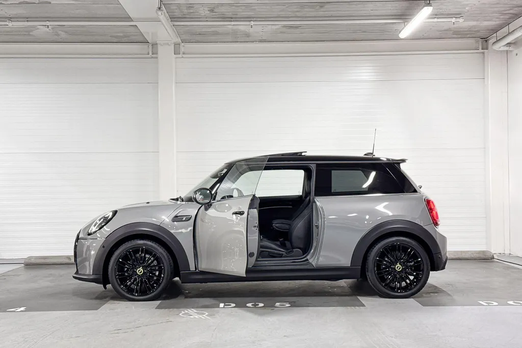 MINI Cooper 3-deurs Electric MINI Yours